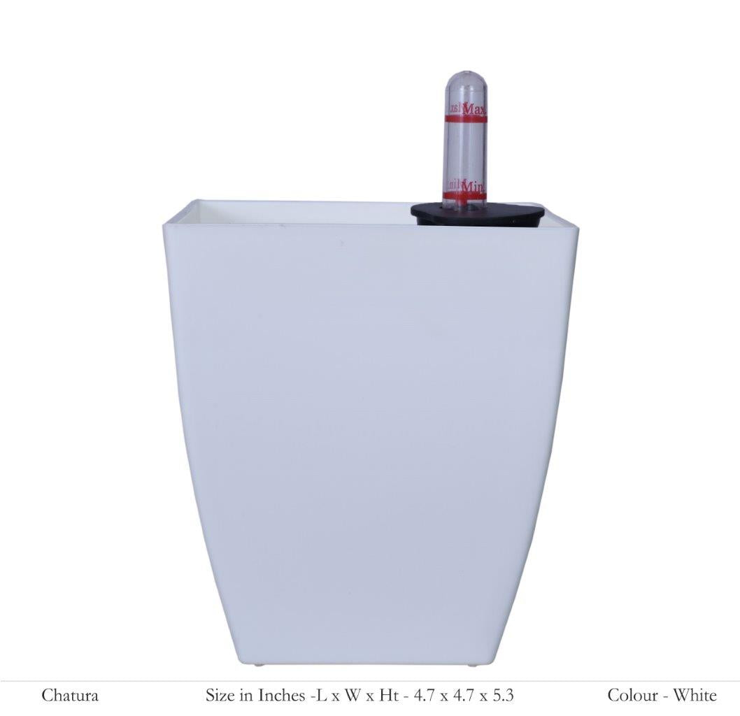Chatura 12cm Square Plastic Pot With Self-Watering Kit