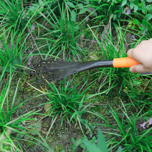 TEETH RAKE GARBAGE CLEAN UP FORK DIGGER EXCAVATOR FOR GARDENS AND PLANTING